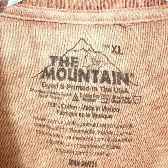 The Mountain Tee Adult XL Big Face Basset Hound Classic T-Shirt Tie-Dye Unisex - Picture 4 of 9